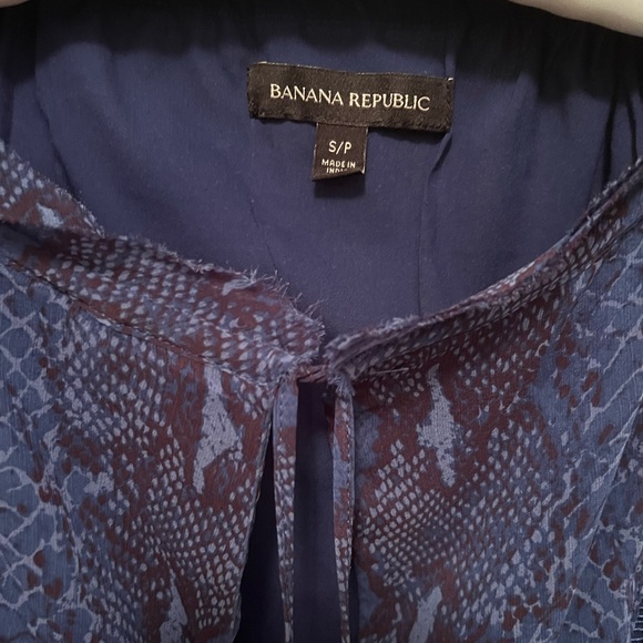 Banana Republic blue dress with elasticized drop waist. - Picture 3 of 6